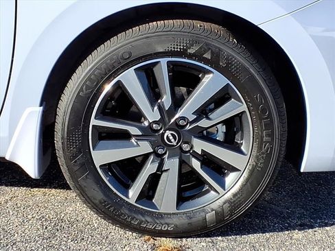 New 2025 Nissan Versa SV w/ Trunk Package image 11