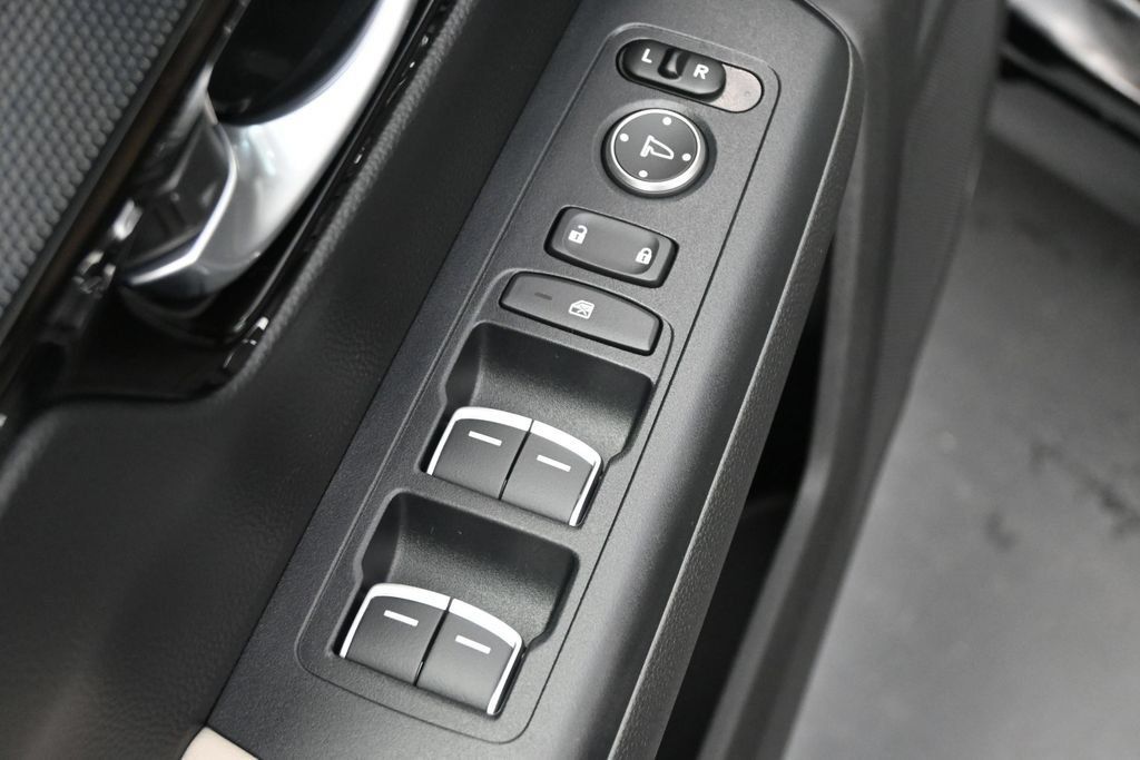 Used 2024 Honda CR-V EX-L image 5