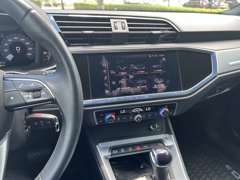 Used 2022 Audi Q3 2.0T Premium Plus AWD/4WD image 18