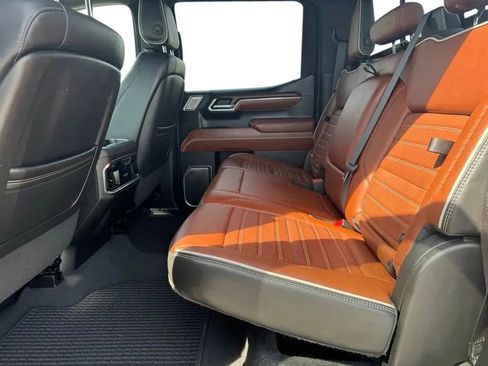 Used 2023 GMC Sierra 1500 Denali Ultimate image 16