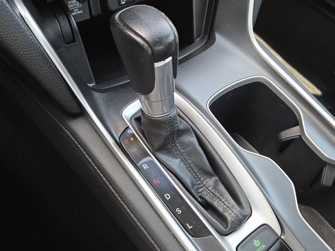 Used 2020 Honda Accord EX-L image 28