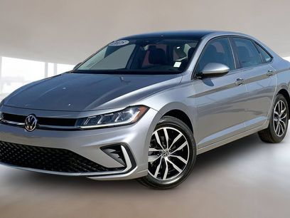 Certified 2025 Volkswagen Jetta SE