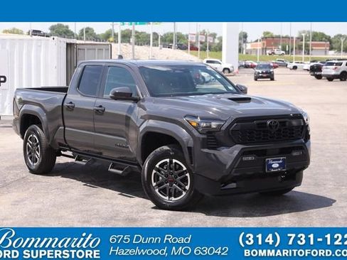 Used 2025 Toyota Tacoma TRD Sport w/ TRD Sport Premium Package AWD/4WD image 1