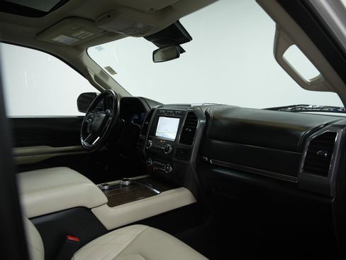 Used 2021 Ford Expedition Platinum image 21