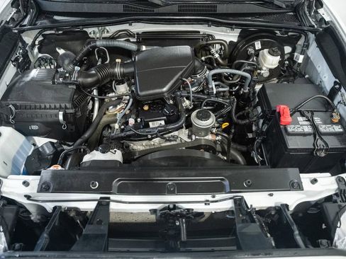 Used 2022 Toyota Tacoma SR w/ SR Convenience Package RWD image 16
