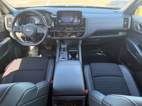 Used 2025 Nissan Pathfinder Rock Creek AWD/4WD image 31