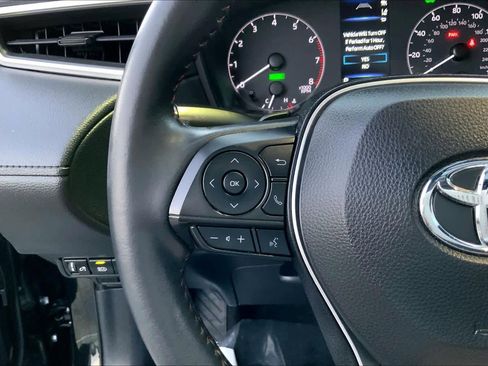 Used 2024 Toyota Corolla Cross AWD Hybrid w/ Moonroof Package image 23