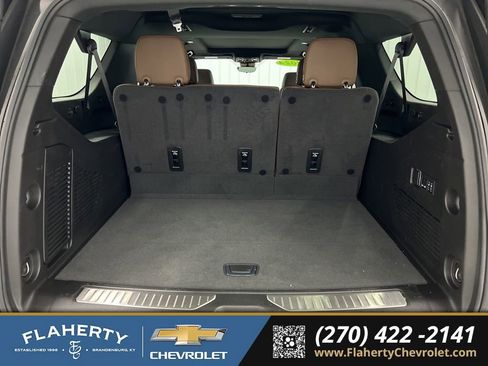 Used 2024 Chevrolet Suburban High Country image 20