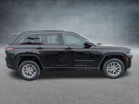 New 2026 Jeep Grand Cherokee Laredo X AWD/4WD image 3