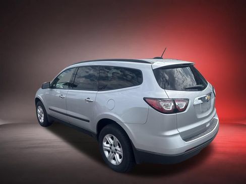 Used 2016 Chevrolet Traverse LS FWD image 3