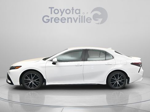 Certified 2024 Toyota Camry SE FWD image 5