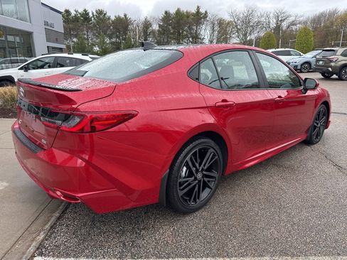 Used 2025 Toyota Camry XSE AWD/4WD image 2