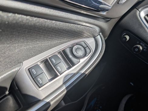 Used 2023 Chevrolet Malibu LT FWD image 13
