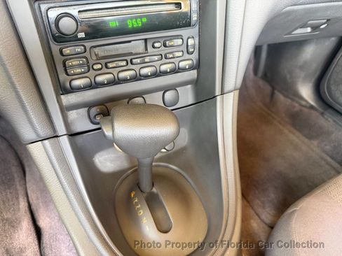Used 2002 Ford Mustang Convertible RWD image 61