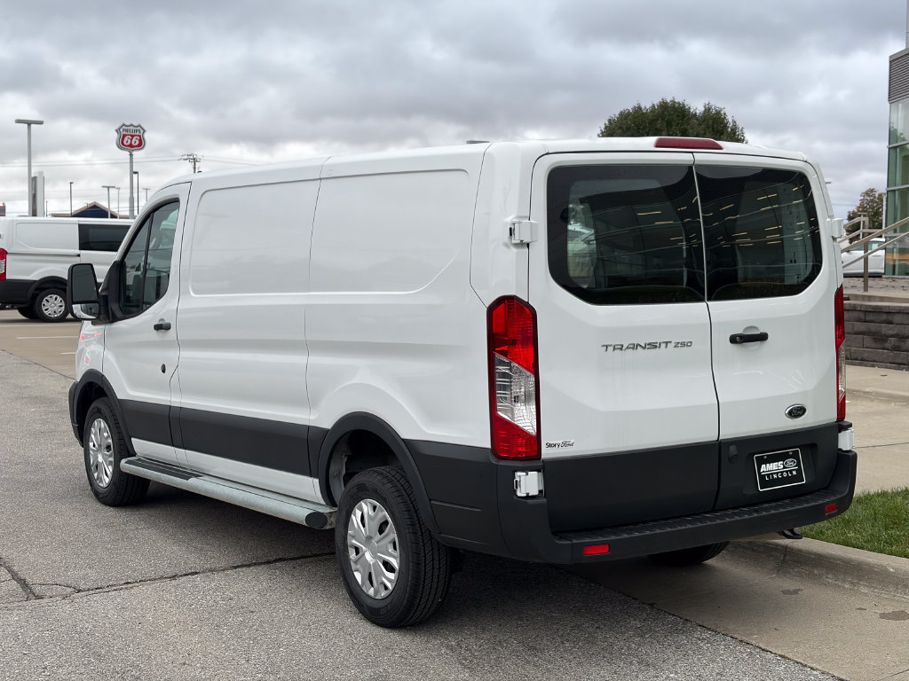 Used 2025 Ford Transit 250 Low Roof w/ Exterior Upgrade Package RWD image 4