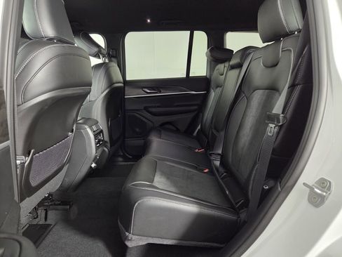 New 2026 Jeep Grand Cherokee Altitude RWD image 11