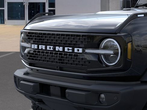 New 2025 Ford Bronco Outer Banks w/ Sasquatch Package image 19