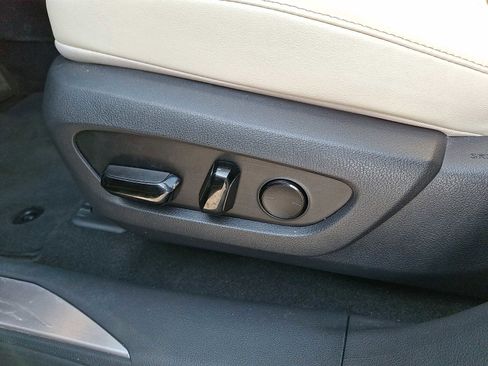 Used 2024 Lexus RX 350 Premium w/ Accessory Package (Z1) image 9