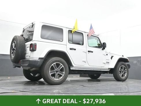 Used 2023 Jeep Wrangler Unlimited Sahara AWD/4WD image 45