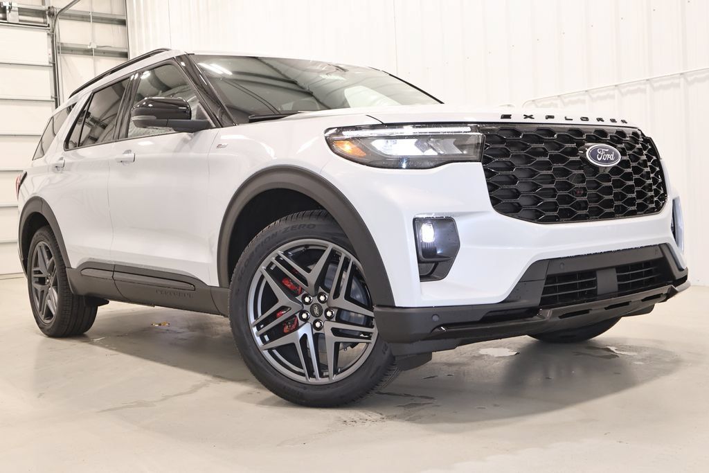 New 2026 Ford Explorer ST-Line w/ ST-Line Street Pack AWD/4WD image 37