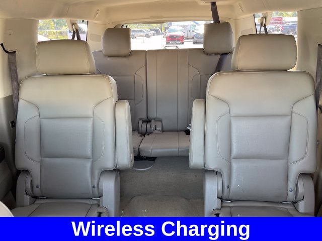 Used 2018 Chevrolet Suburban Premier AWD/4WD image 29