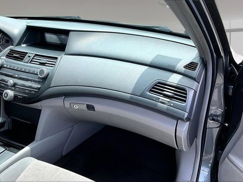 Used 2009 Honda Accord LX image 21