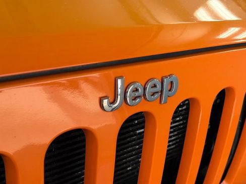 Used 2013 Jeep Wrangler Sport AWD/4WD image 15