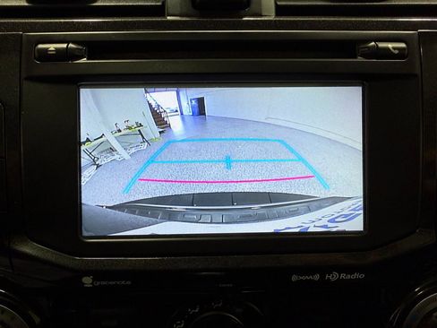 Used 2018 Toyota 4Runner TRD Off-Road Premium image 18