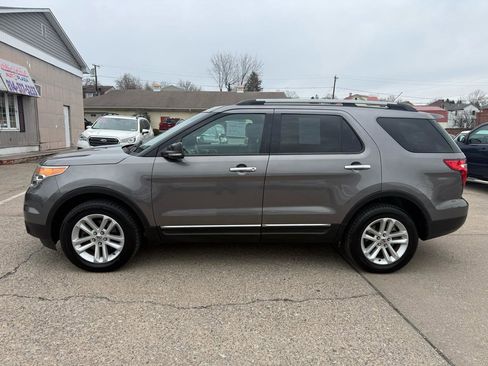 Used 2011 Ford Explorer XLT w/ 201A Rapid Spec Order Code image 5