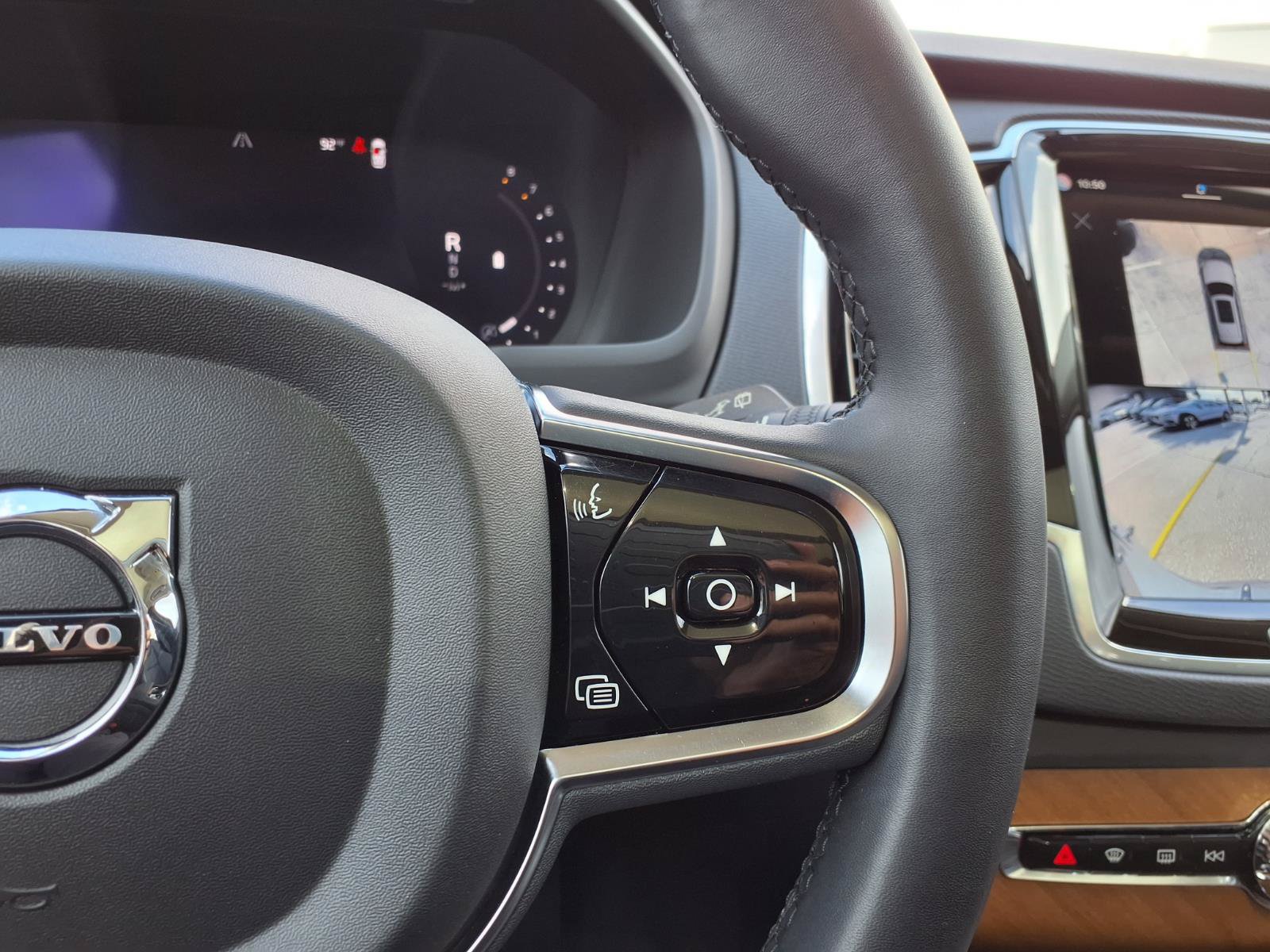 Certified 2024 Volvo XC90 B6 Plus w/ Protection Package Premier AWD/4WD image 29
