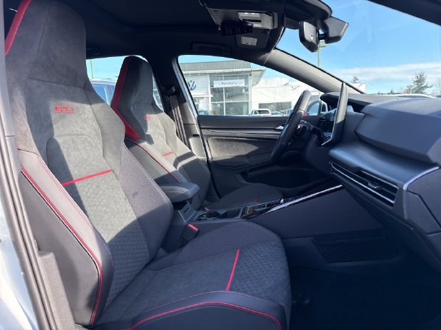 New 2026 Volkswagen GTI SE FWD image 10