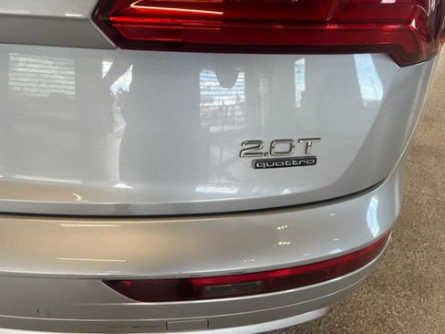 Used 2018 Audi Q5 2.0T Premium Plus w/ Premium Plus Package AWD/4WD image 7