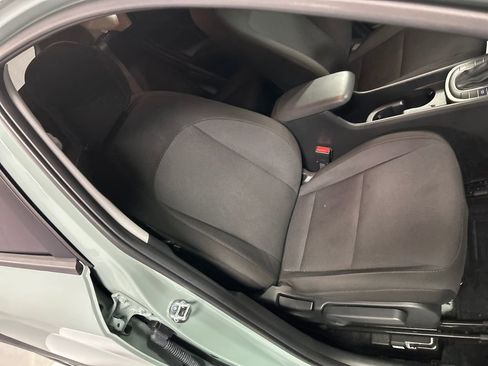 Used 2025 Hyundai Kona SEL image 23