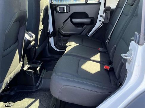 Used 2021 Jeep Wrangler Unlimited Sport image 15