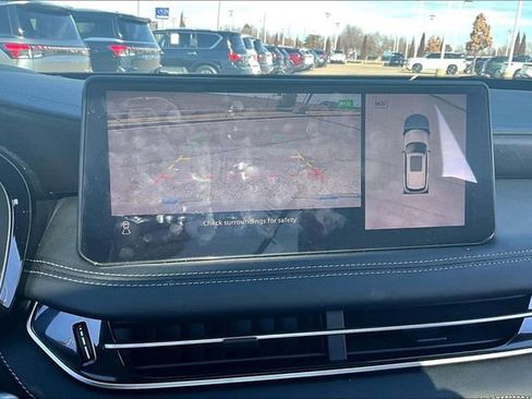 Used 2025 INFINITI QX60 Sensory w/ Vision Package image 21