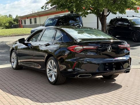 Used 2022 Acura TLX w/ Technology Package image 3