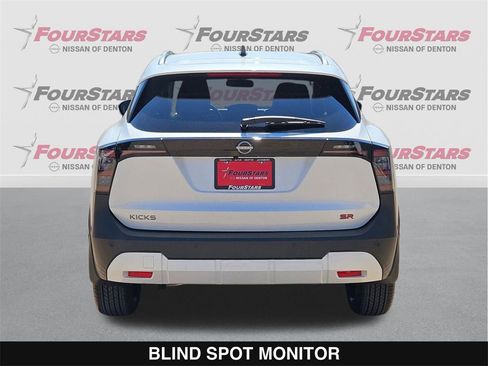 New 2026 Nissan Kicks SR w/ SR Premium Package image 5