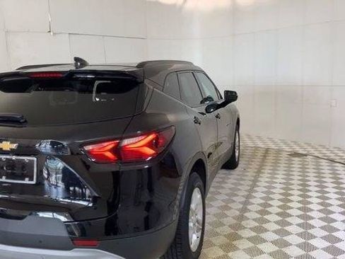 Used 2021 Chevrolet Blazer LT FWD image 9