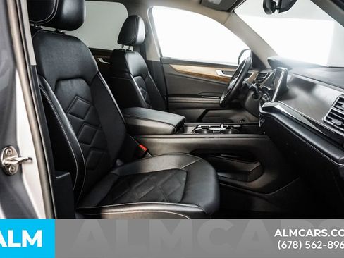 Used 2025 Volkswagen Atlas SE image 20