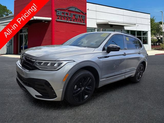 Used 2022 Volkswagen Tiguan SE R-Line FWD image 1