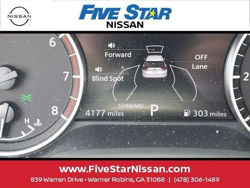 Used 2026 Nissan Rogue SV FWD image 11