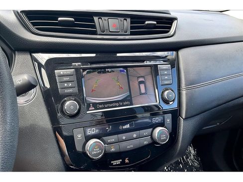 Used 2019 Nissan Rogue SL AWD/4WD image 14