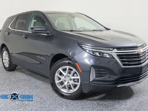 Used 2022 Chevrolet Equinox LT FWD image 1
