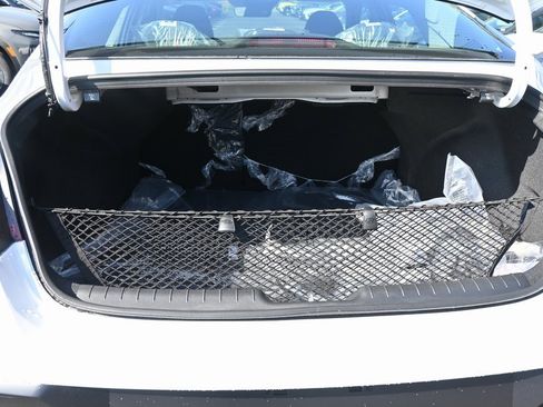 Used 2025 Hyundai Elantra SEL w/ Cargo Package image 6