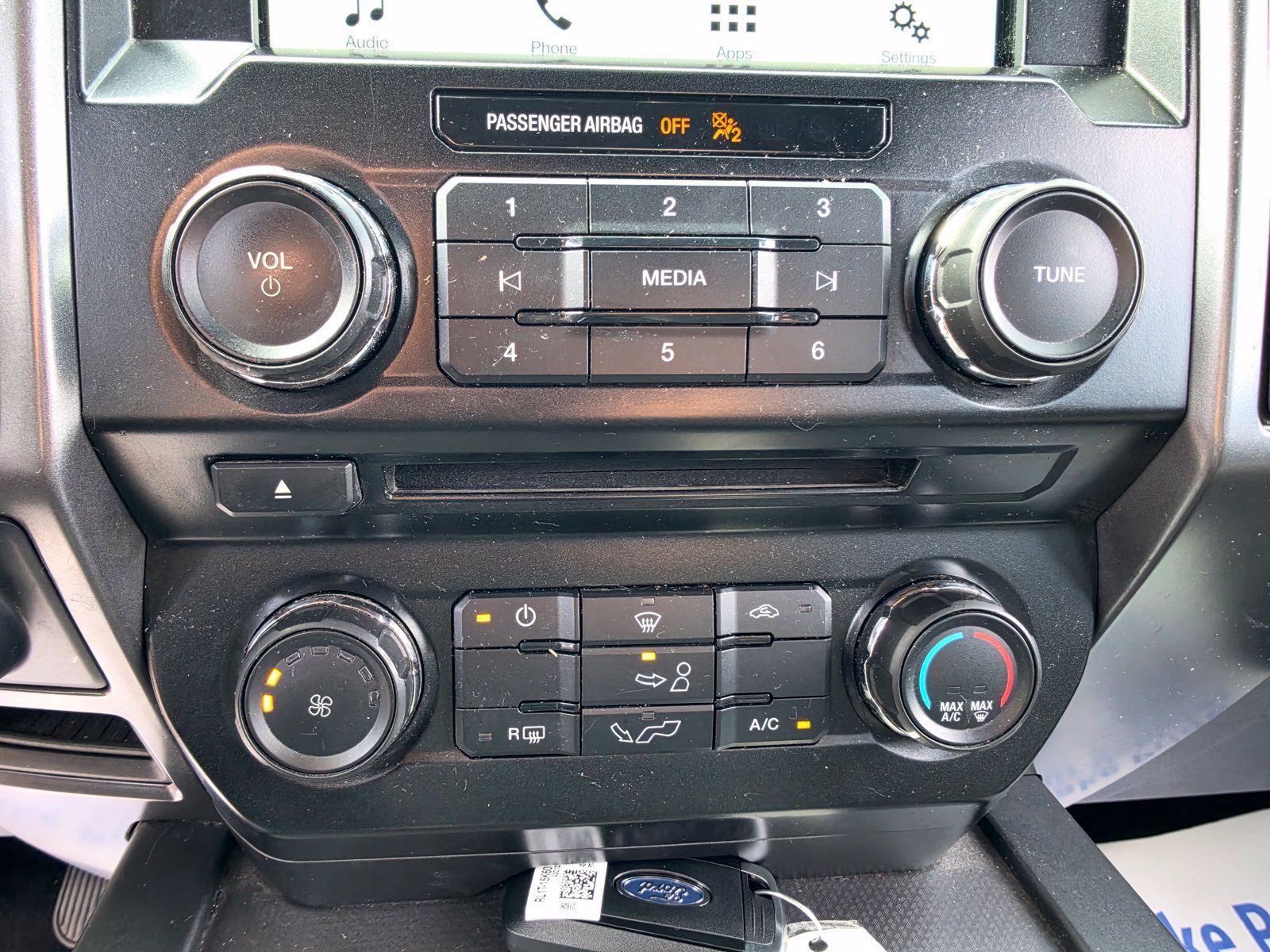 Used 2016 Ford F150 XLT w/ Equipment Group 301A Mid AWD/4WD image 21