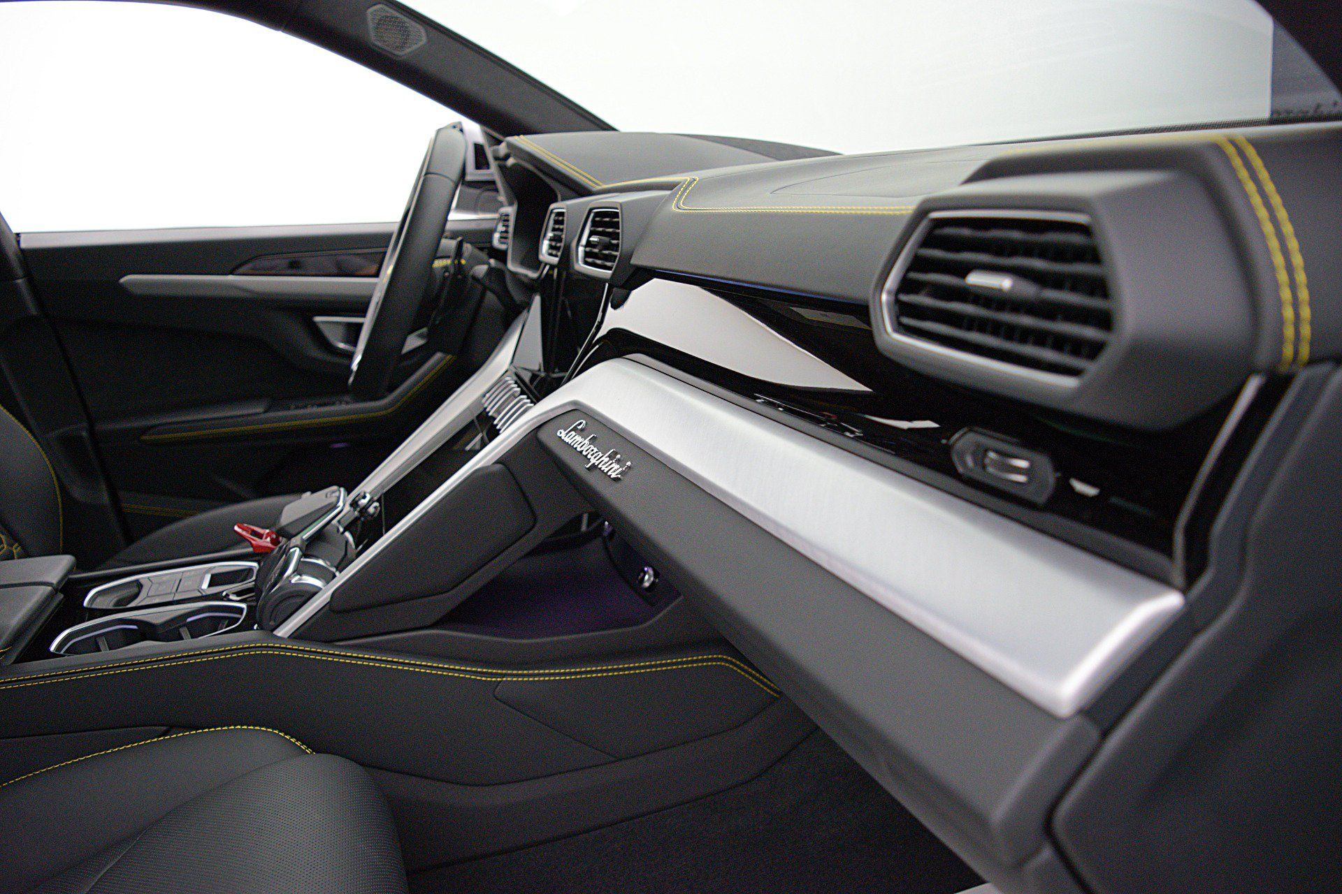 Used 2023 Lamborghini Urus S AWD/4WD image 29
