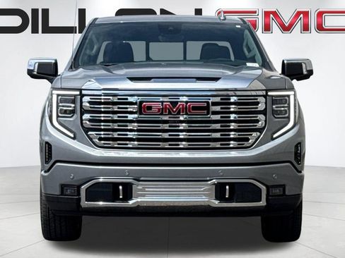 New 2026 GMC Sierra 1500 Denali w/ Denali Reserve Package AWD/4WD image 9