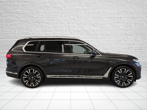Certified 2022 BMW X7 xDrive40i w/ Premium Package image 7