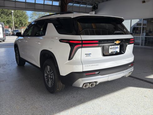 New 2026 Chevrolet Traverse LT image 4