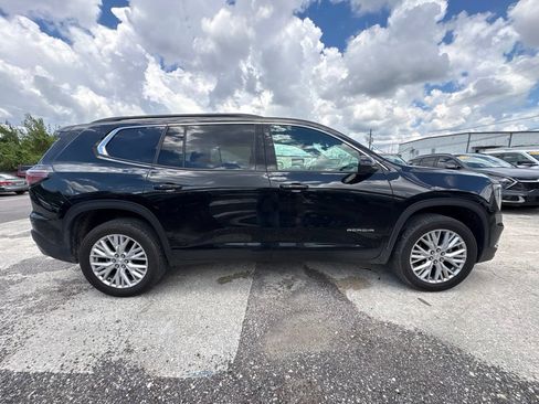 Used 2026 GMC Acadia Elevation w/ Elevation Premium Package FWD image 2